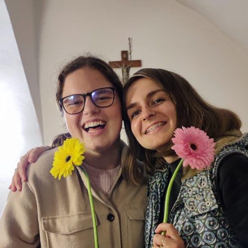 Profilová fotka zástupce pro mládež Kateřina Dvořáková a Maja Macková